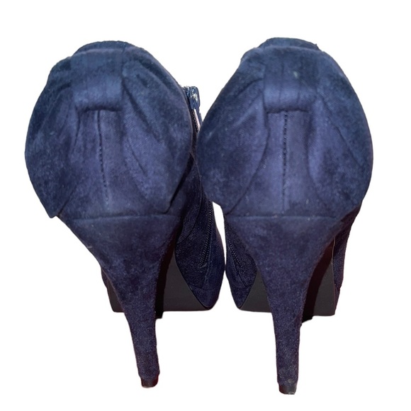 Impo - Blue Suede booties- super cute - size 6.5M - Picture 5 of 7